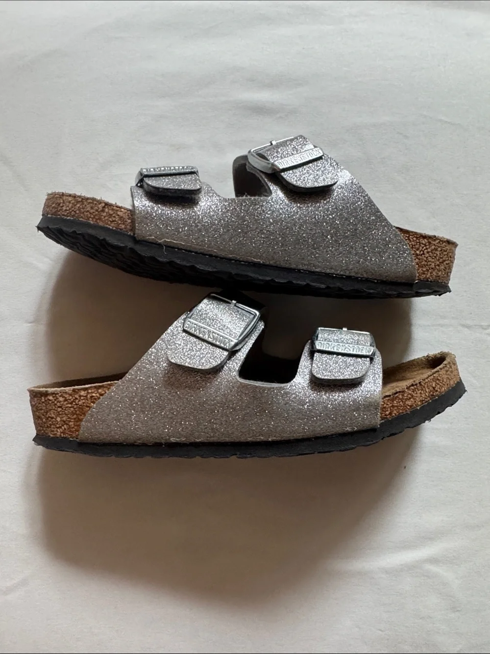 Birkenstock Girls Sparkle Silver Arizona Sandal, 32